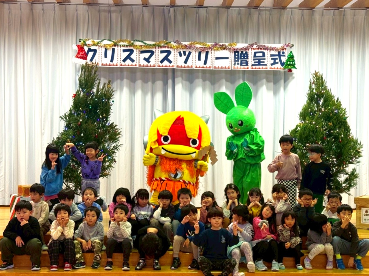 �N���X�}�X�c���[���掮